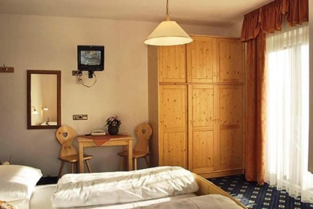 Hotel Silvesterhof Dobbiaco Værelse billede