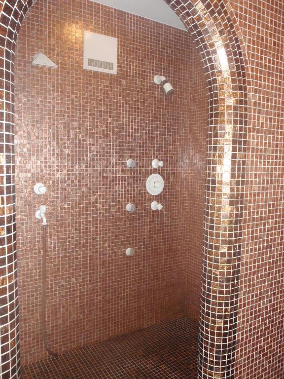 Hotel Silvesterhof Dobbiaco Eksteriør billede